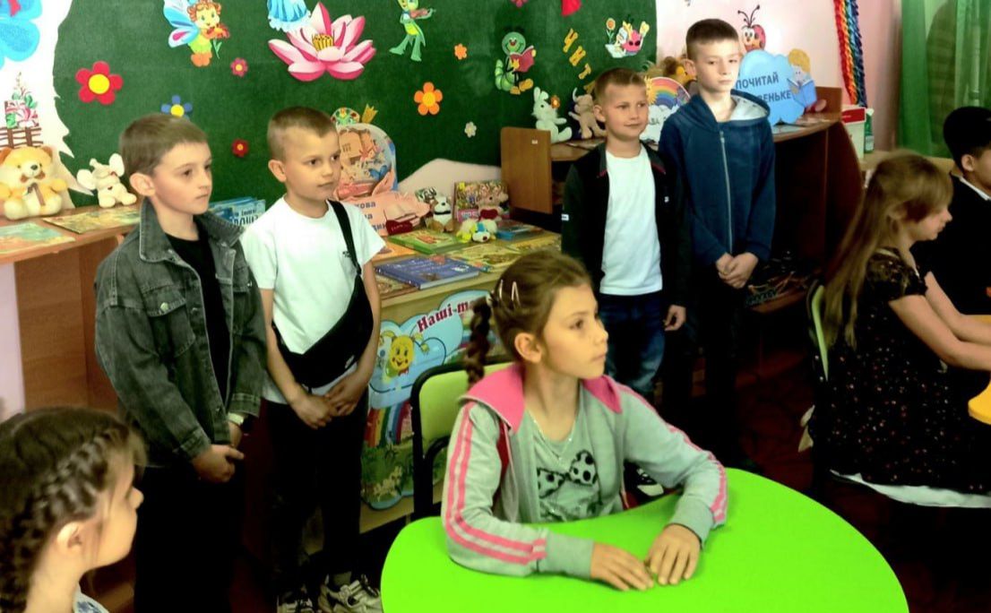 Школярі «початківки» завітали на екскурсію до бібліотеки
