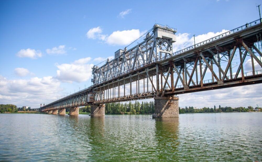 У Кременчуці частково перекриють на 5 днів Крюківський міст