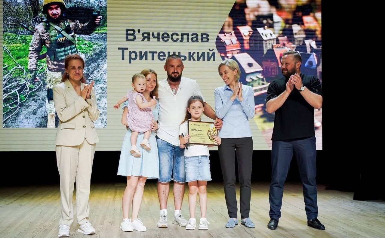 Ветерани війни з Решетилівської громади отримали сертифікати на житло