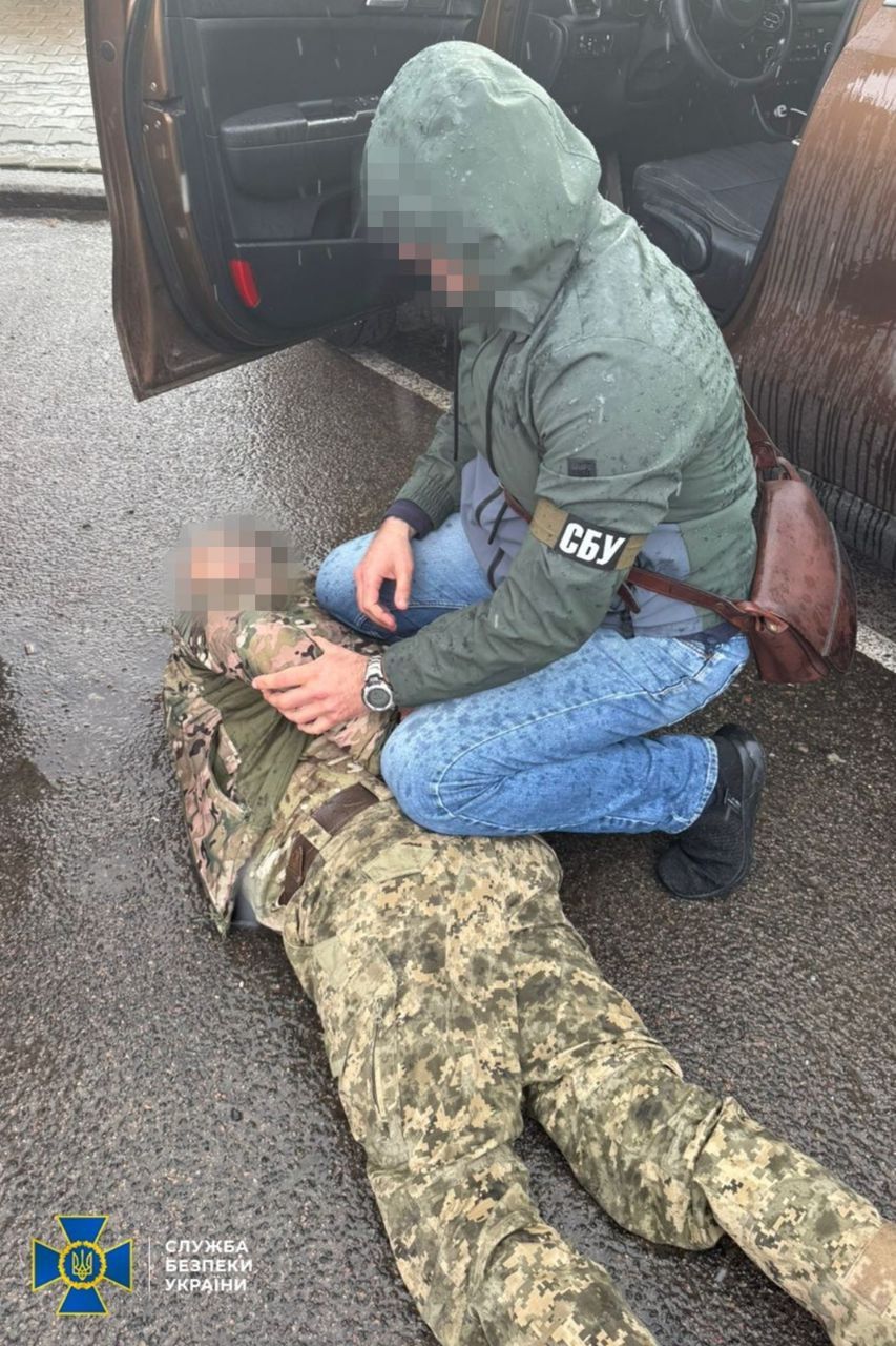 СБУ та Нацполіція затримали ще 14-х організаторів «ухилянтських схем» у різних регіонах України