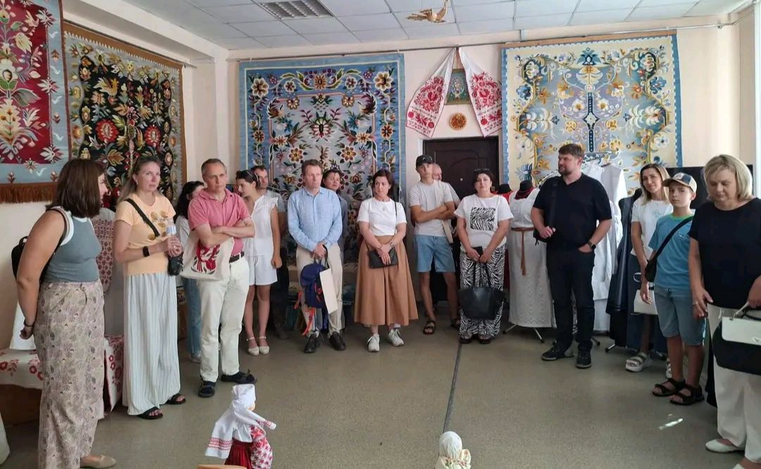 Всеукраїнський центр вишивки і килимарства знову приймав гостей