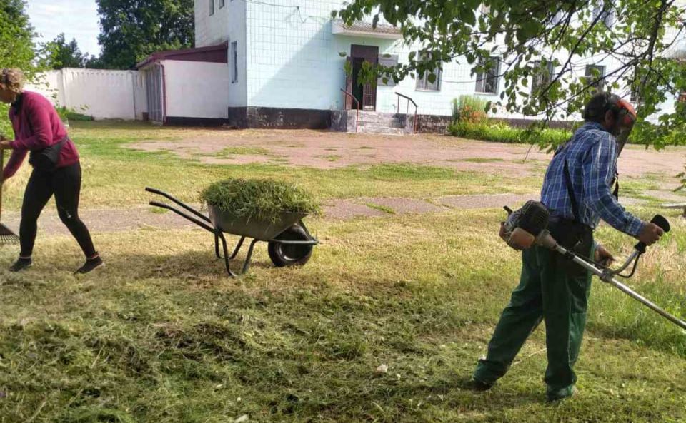 Комунальники «Ефекту» продовжують благоустрій громади