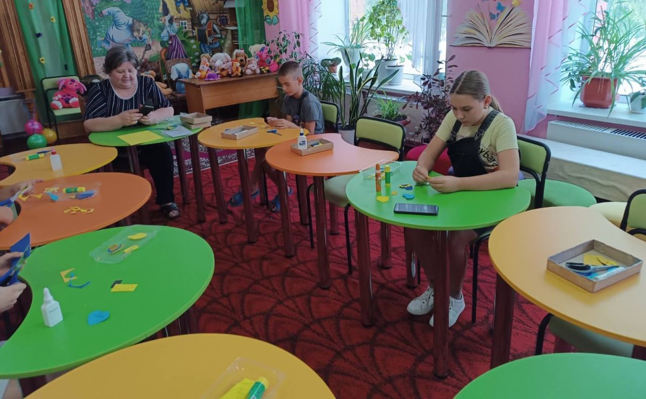 Прикраси до Дня Незалежності виготовляли решетилівські дітлахи