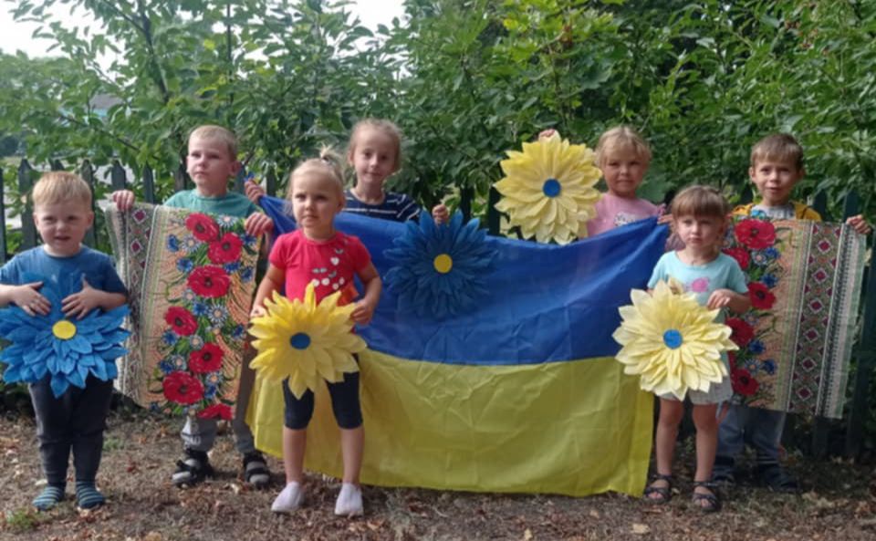 Шевченківські дошкільнята відзначили День прапора