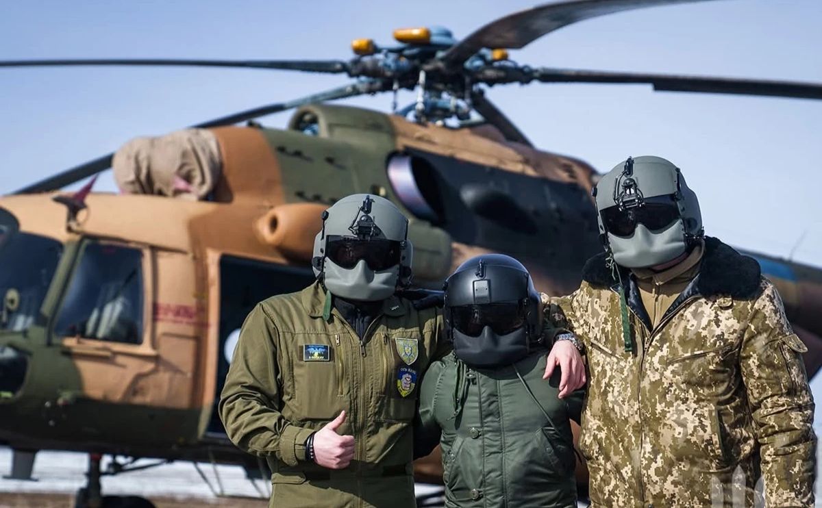 Президент нагородив Полтавську бригаду армійської авіації «За мужність та відвагу»