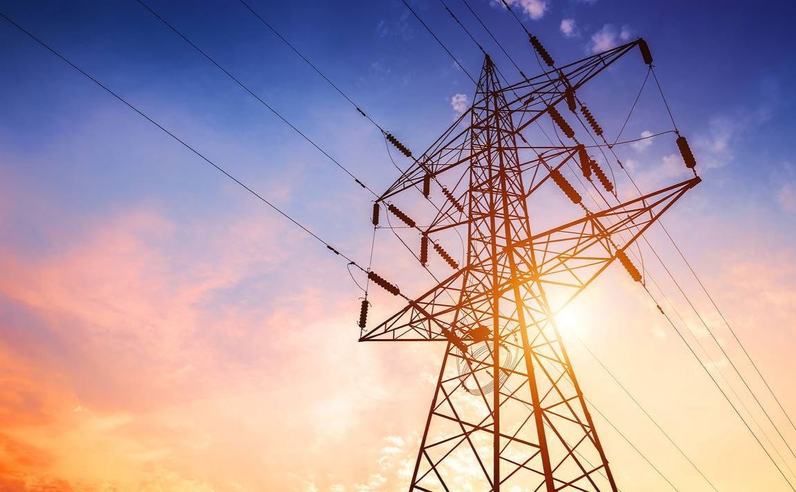 У вихідні дні енергетики закликають ощадливо використовувати електроенергію