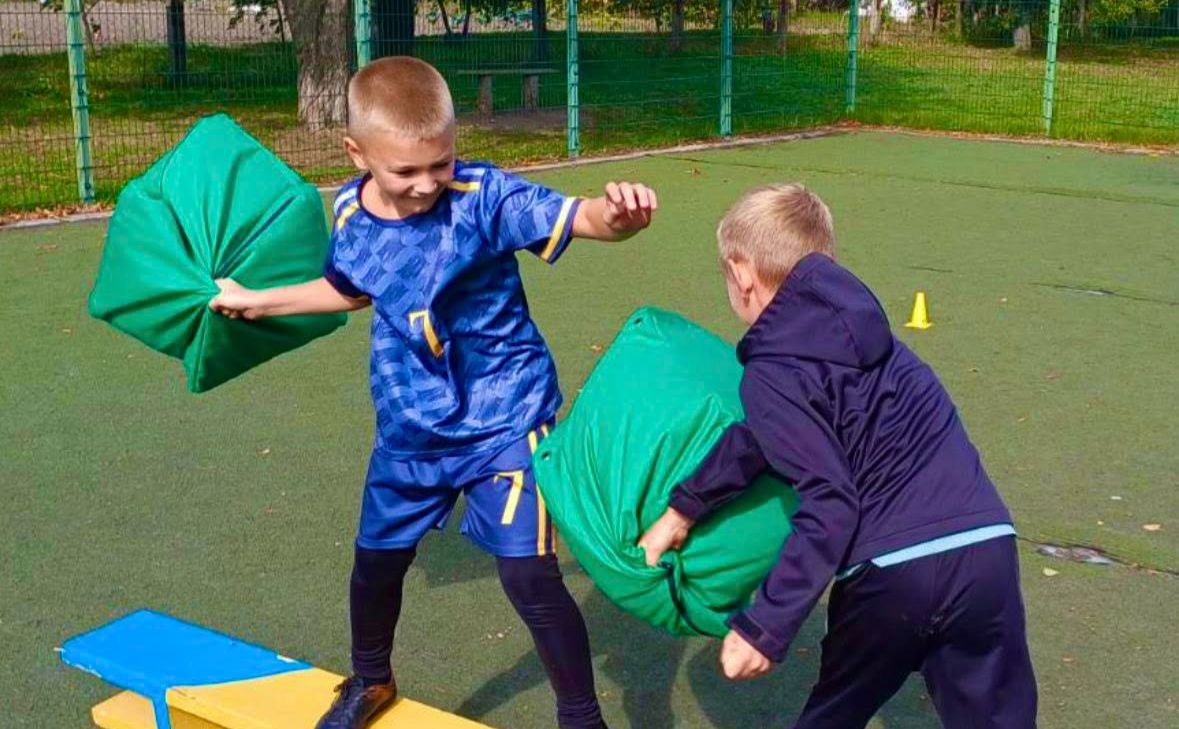 Козацькі забави для решетилівських школярів