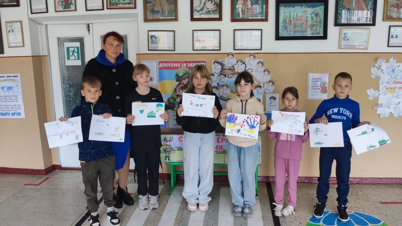 У навчальних закладах зібрали гроші для війська