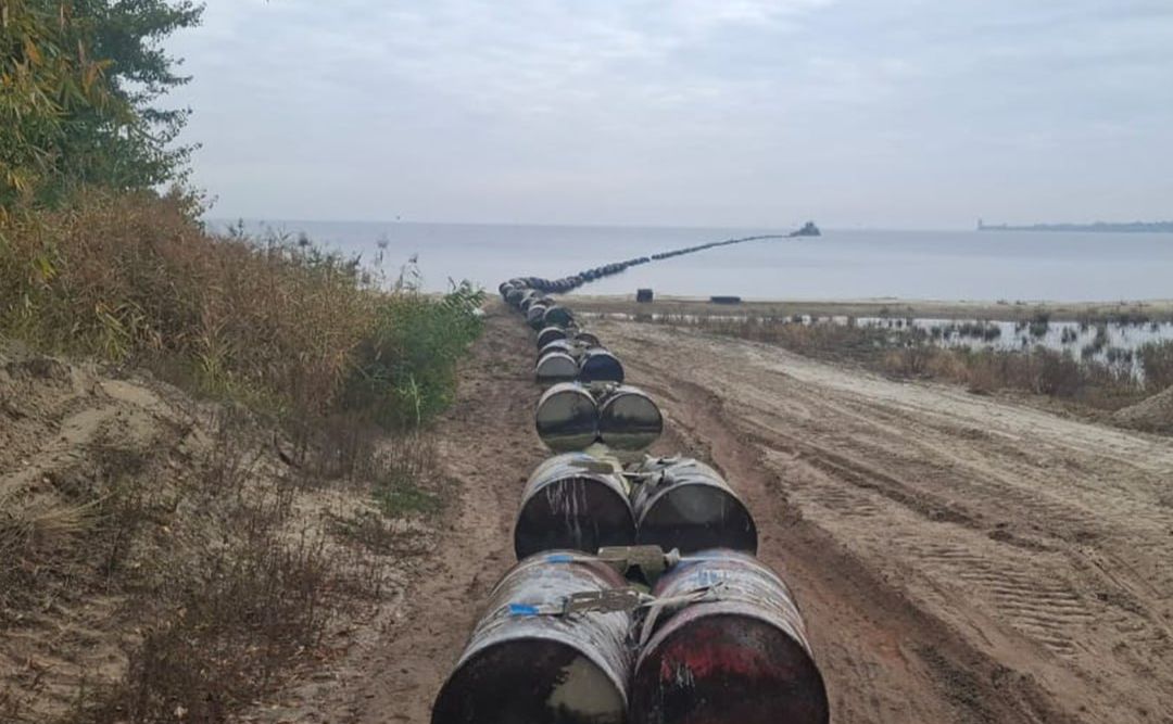 На Кременчуцькому водосховищі намили піску на мільйони гривень