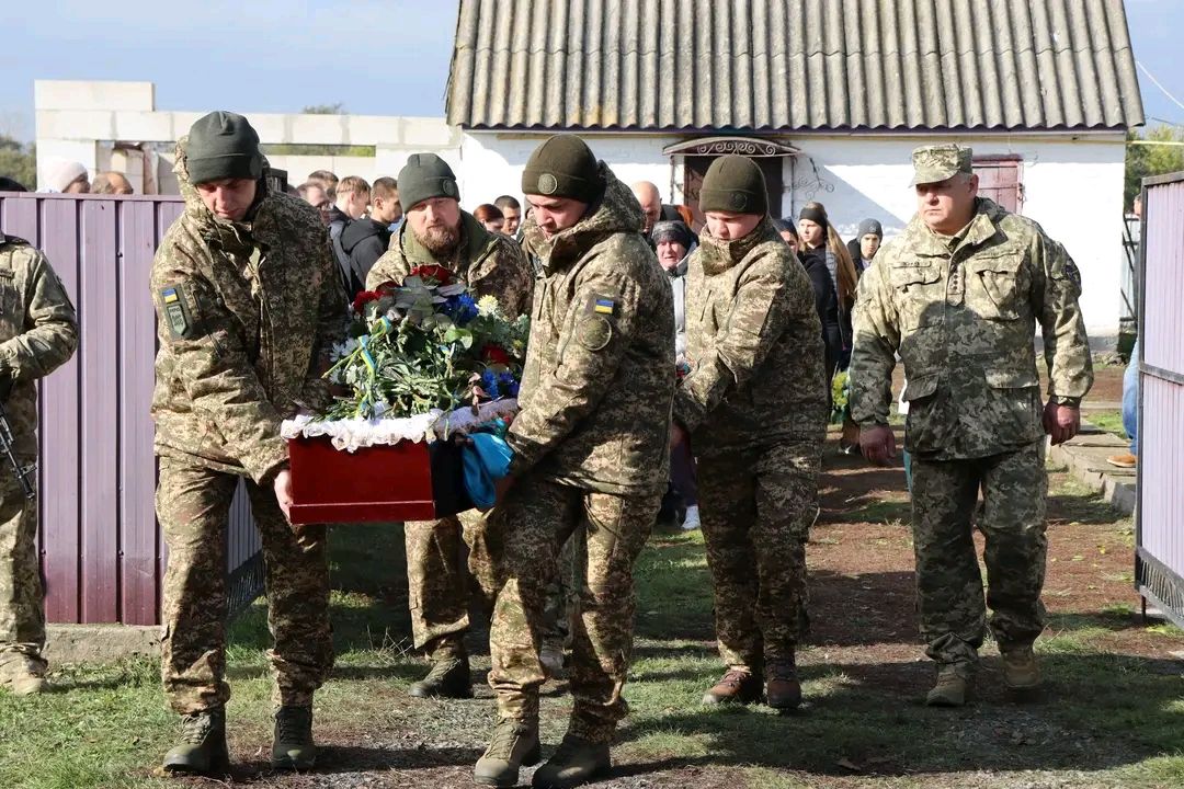 Решетилівська громада попрощалася із загиблим захисником Владиславом Бабаніним