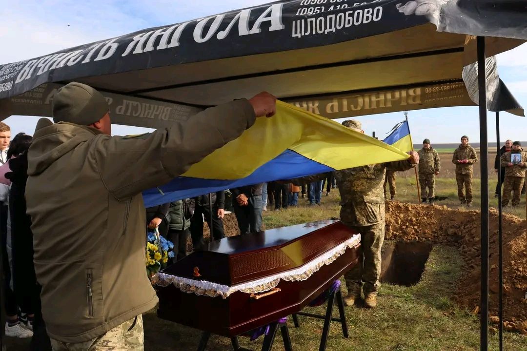 Решетилівська громада попрощалася із загиблим захисником Владиславом Бабаніним