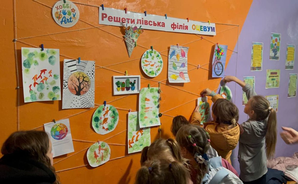Вихованці гуртка «Хоббі ART» опановують колористику