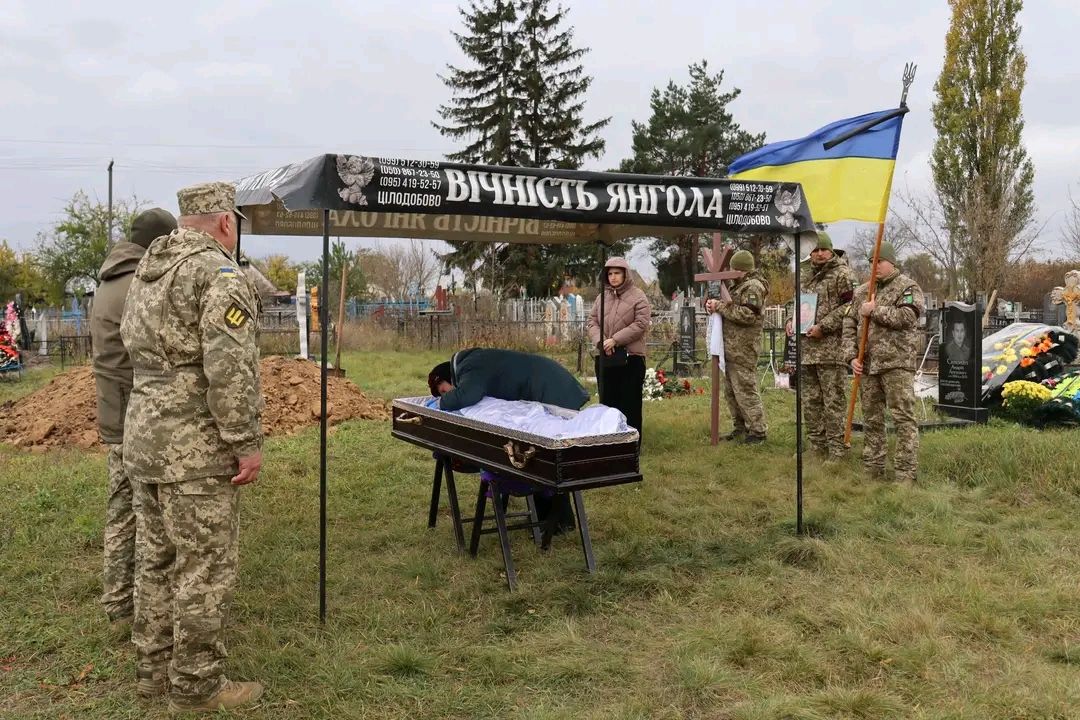 У Решетилівці попрощалися із захисником Павлом Пімочкіним