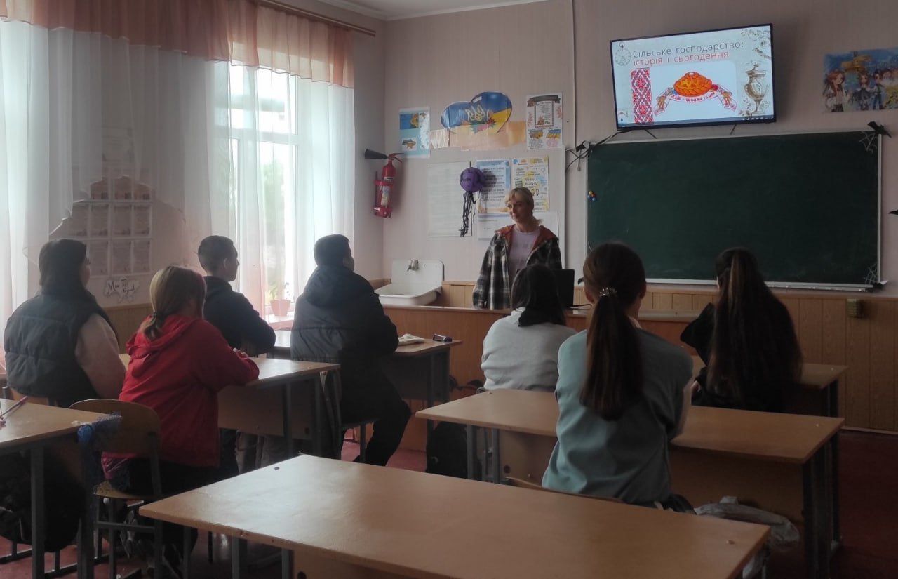 Вихованці Решетилівської філії ПОЕНЦУМ поринули у світ агронауки