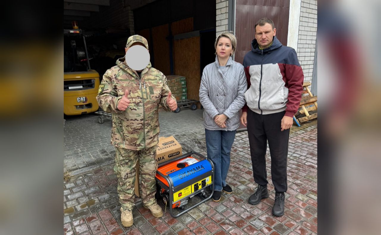 Мобільній групі ППО передали генератор
