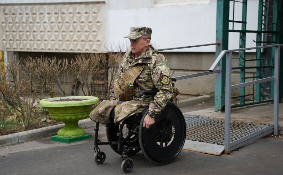 Держава компенсуватиме ветеранам з інвалідністю витрати на переобладнання автівок