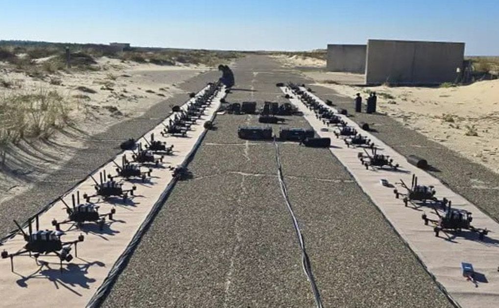 В Україні запрацює перша у світі «стіна дронів» для збиття БпЛА і КАБ