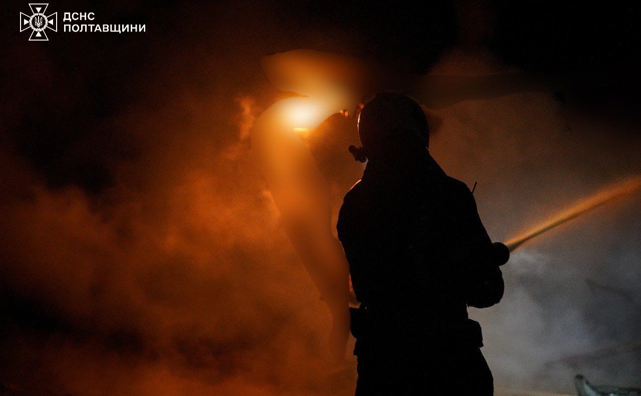 На Полтавщині горіла установка підігріву нафти й газу