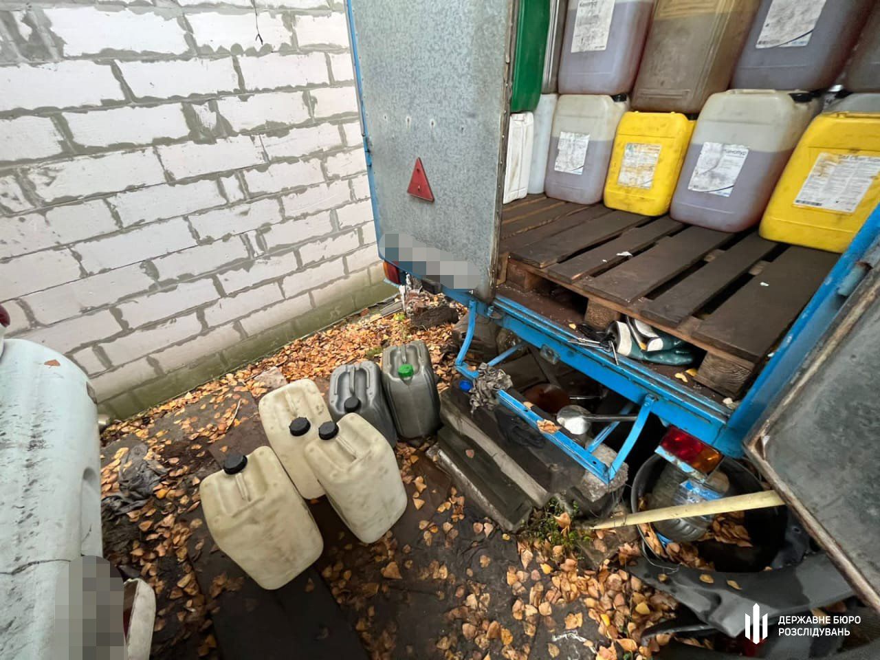 На Полтавщині військові крали пальне, призначене для бойових підрозділів