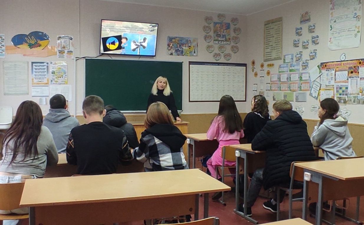 Із вихованцями Решетилівської філії ПОЕНЦУМ говорили про правила безпеки в умовах війни