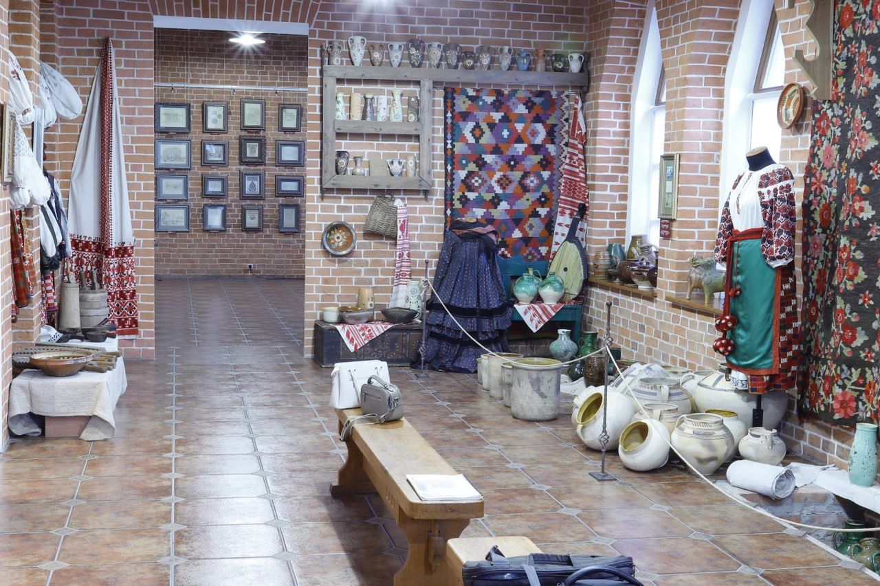 Працівники ВЦВК відвідали гончарну «мекку» України