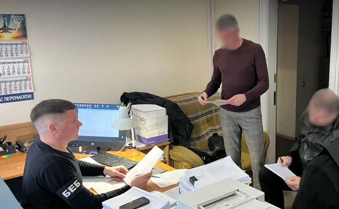 На Полтавщині викрили групу осіб, які привласнили понад 5 млн грн під час закупівель на військові потреби