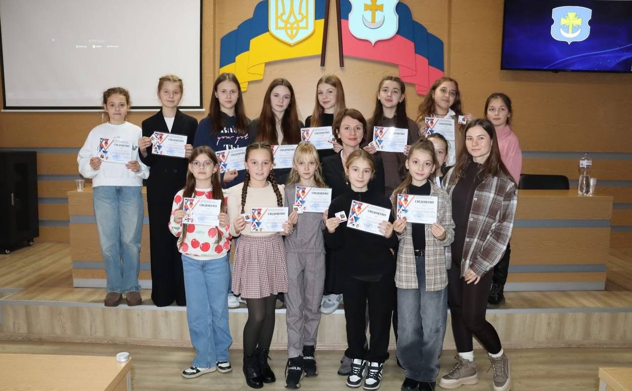 Черлідеркам Решетилівської ДЮСШ присвоєно ІІ спортивний розряд