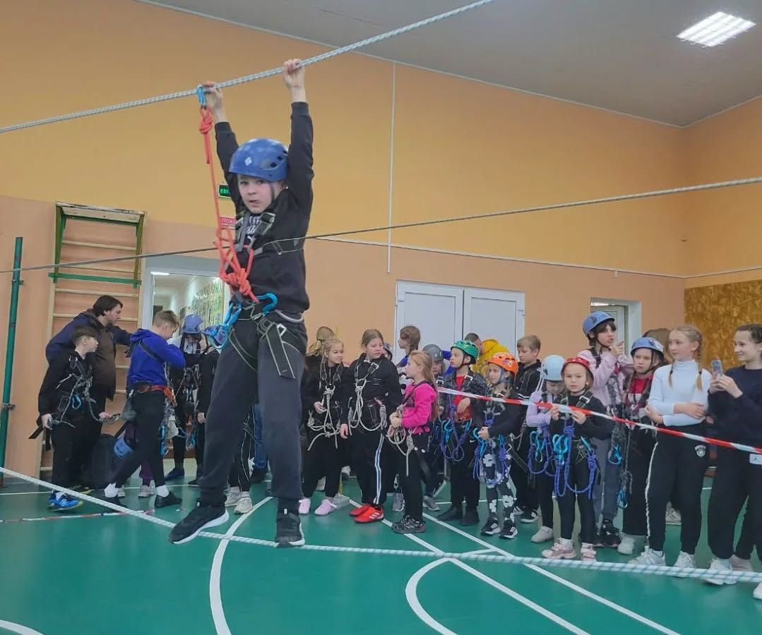 Спортсмени громади взяли участь у змаганнях з пішохідного туризму в приміщенні