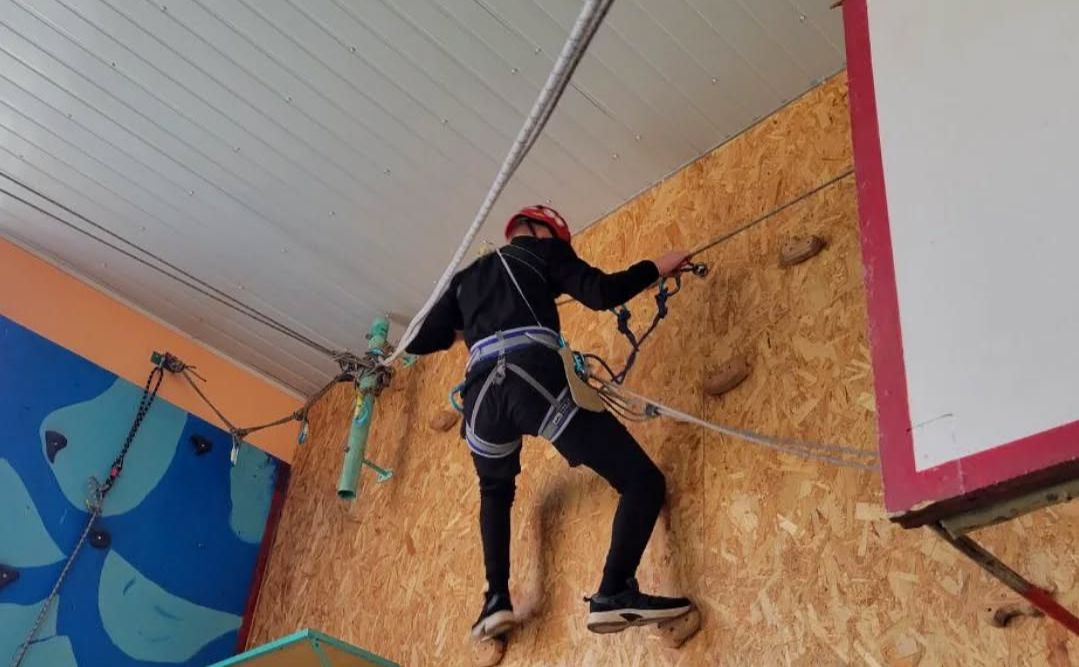 Спортсмени громади взяли участь у змаганнях з пішохідного туризму в приміщенні