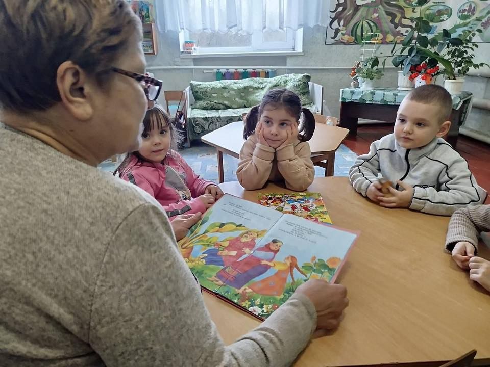 Для колотіївських дітлахів організували гру-подорож у світ казок