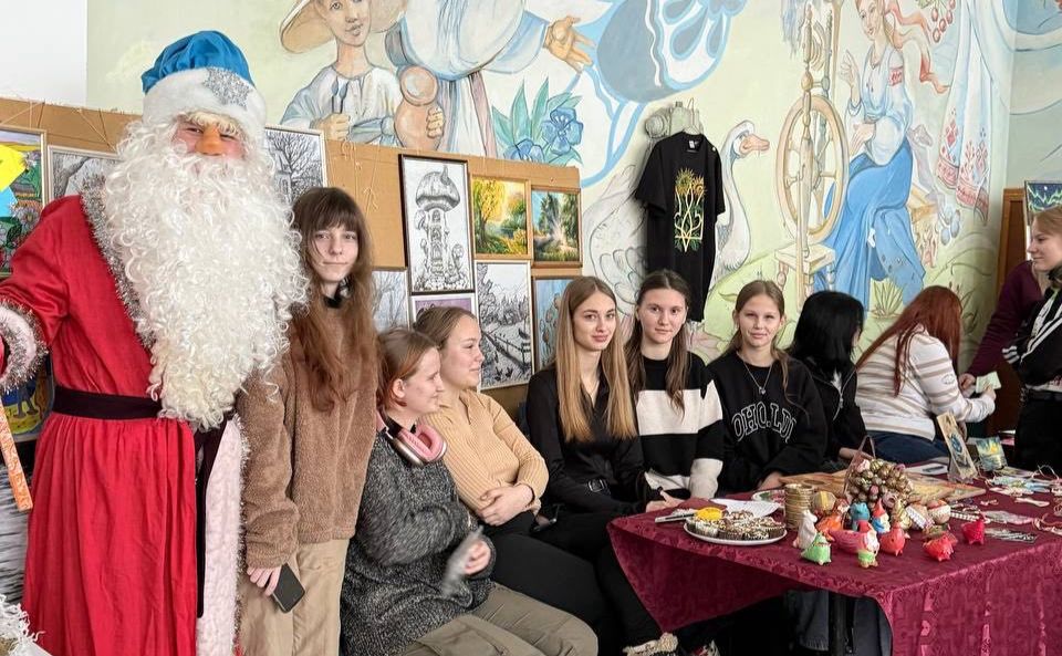 Традиційний Миколаївський ярмарок провели у Решетилівському художньому ліцеї