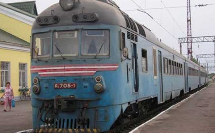Змінять розклад руху кількох приміських поїздів, що курсують через Полтавщину