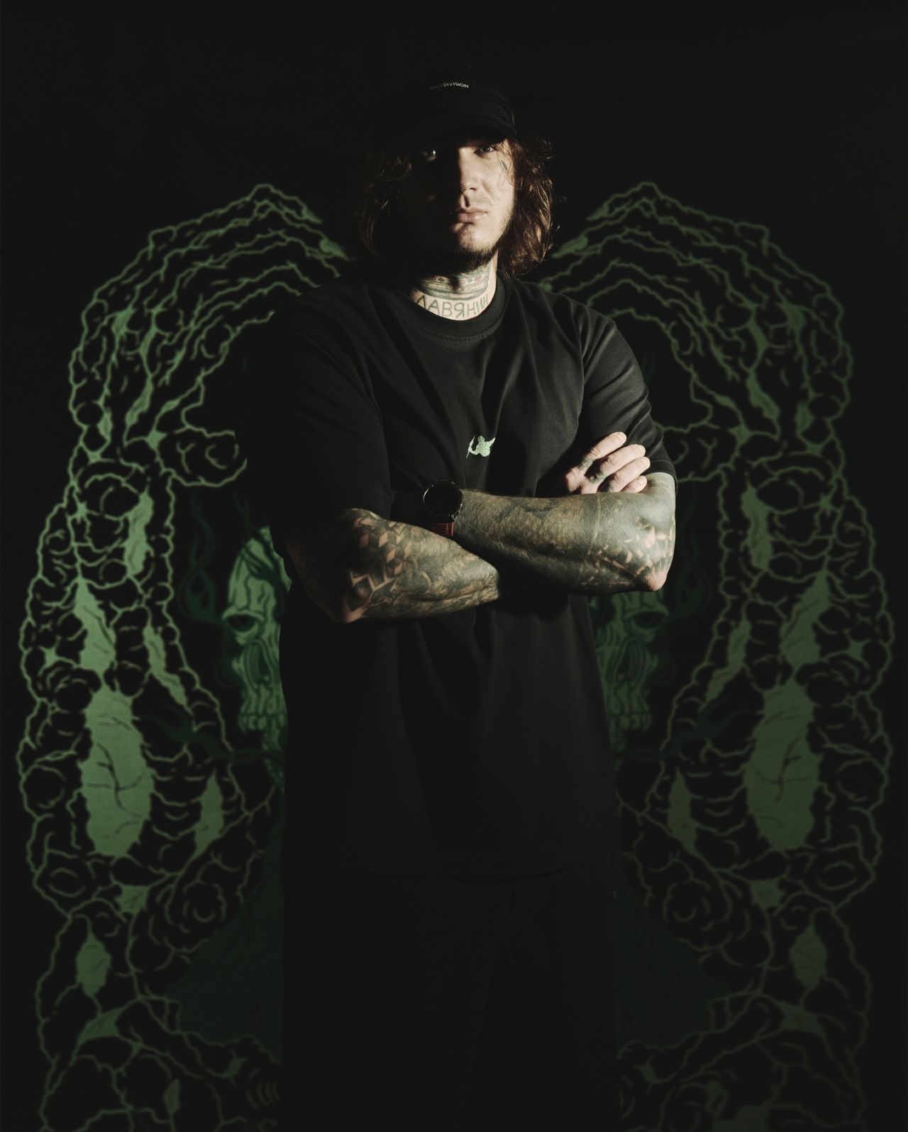 RIOTDIVISION у колаборації створили колекцію одягу на підтримку захисників