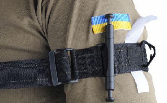 Громада збирає кошти на турнікети для військових