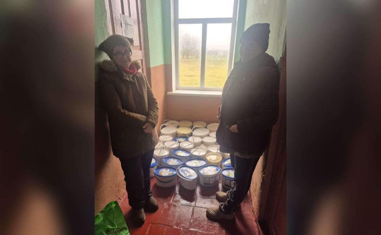 Волонтери «Вітаміну» наквасили ще 35 відер салатів для потреб фронту