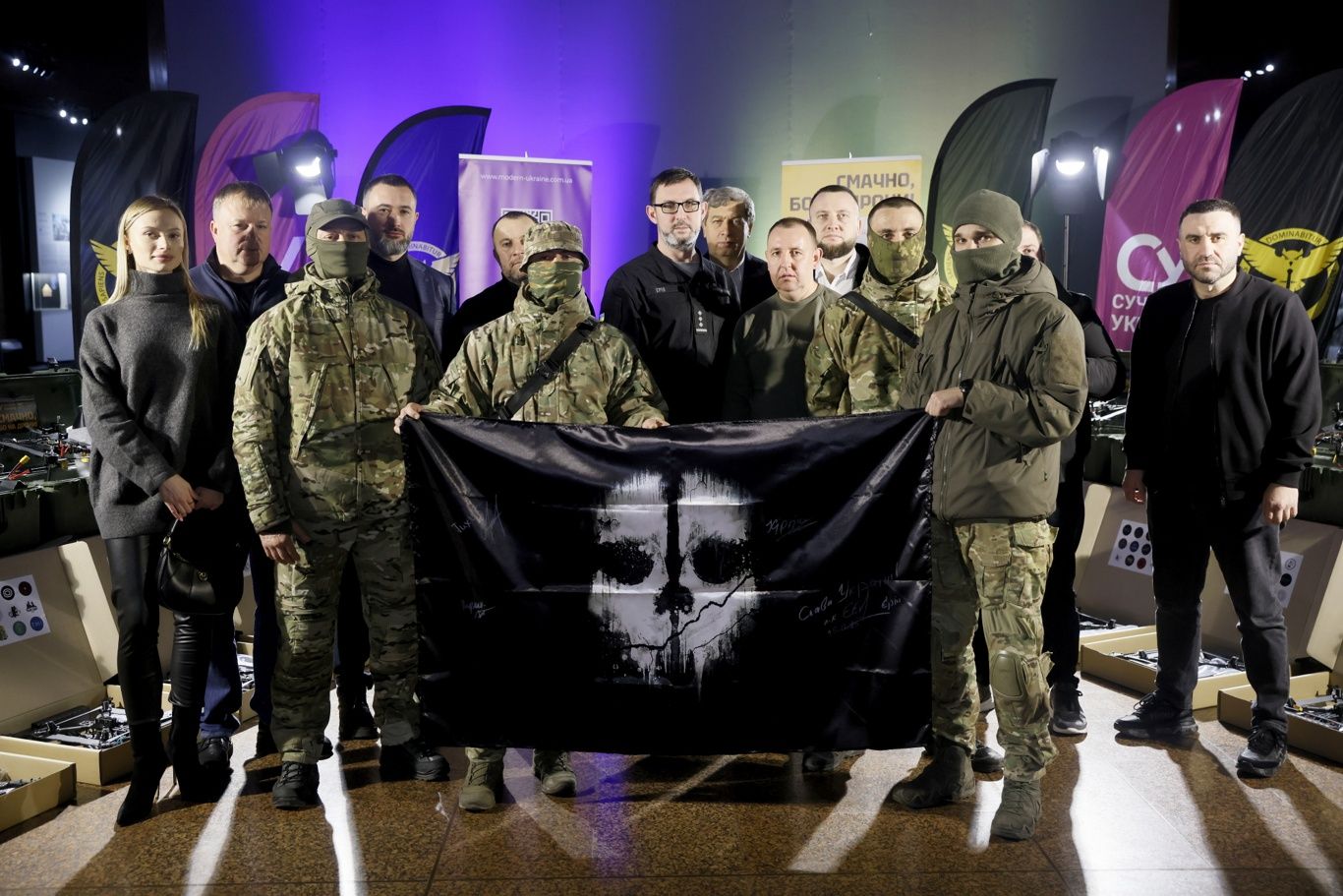 100 SECRET BOXів із дронами для ГУР: потужна кампанія «Смачно, бо на дрони!» фінішувала