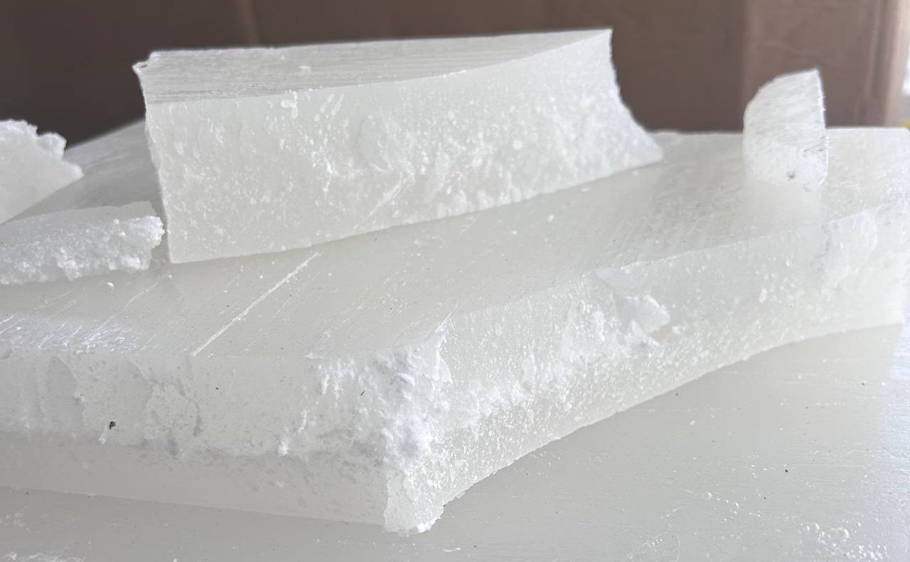 Триває збір коштів на парафін для окопних свічок