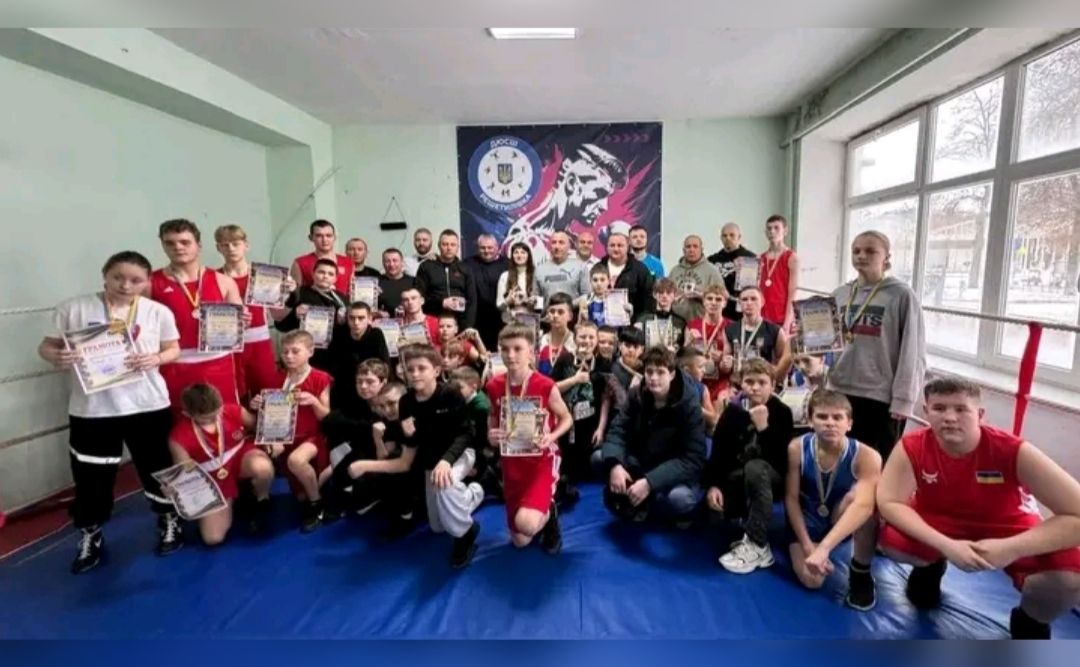 40 років у ринзі: у Решетилівці відзначили ювілей боксерської школи громади