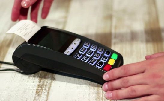 Уряд відтермінував обов’язкове використання платіжних терміналів для ФОП 1-ї групи