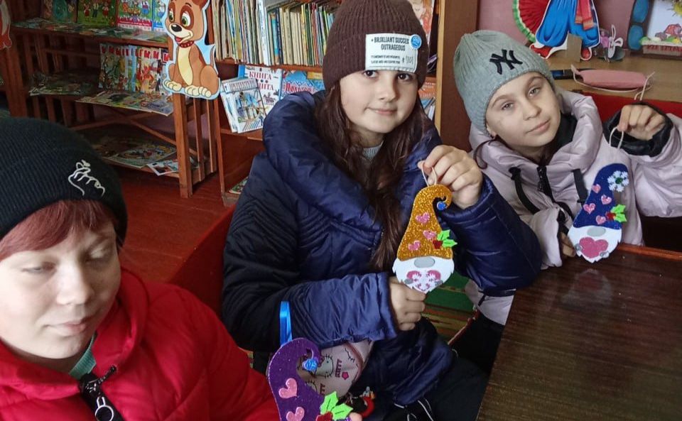 У громаді проводять новорічні майстеркласи для дітлахів