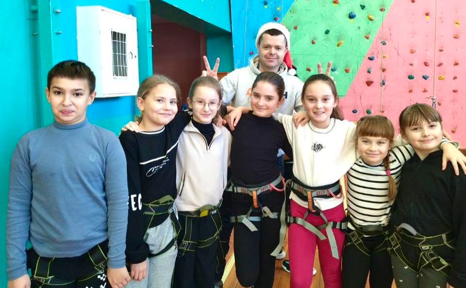 Решетилівські школярі вправлялися на скеледромі