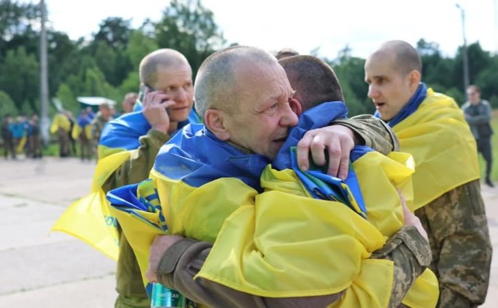 Топ 10 добрих новин 2025 року