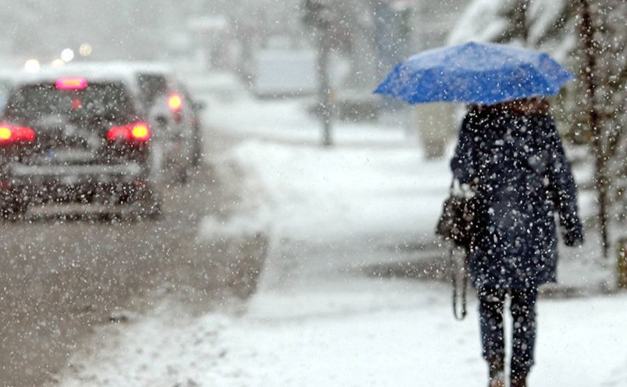 У понеділок очікується сніг та ожеледиця