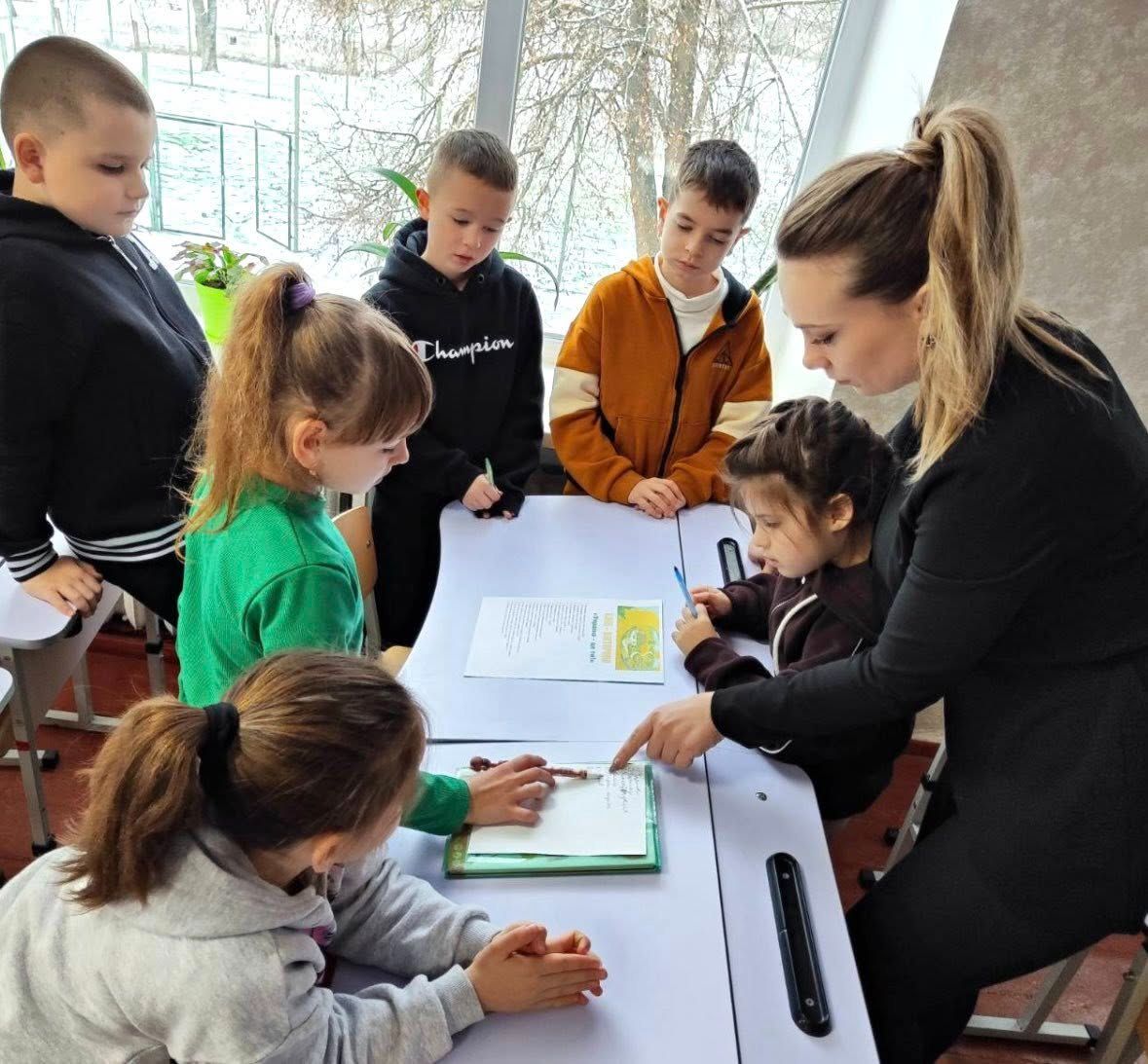 «Моя країна — Україна»: учні «початківки» поглибили знання про Батьківщину