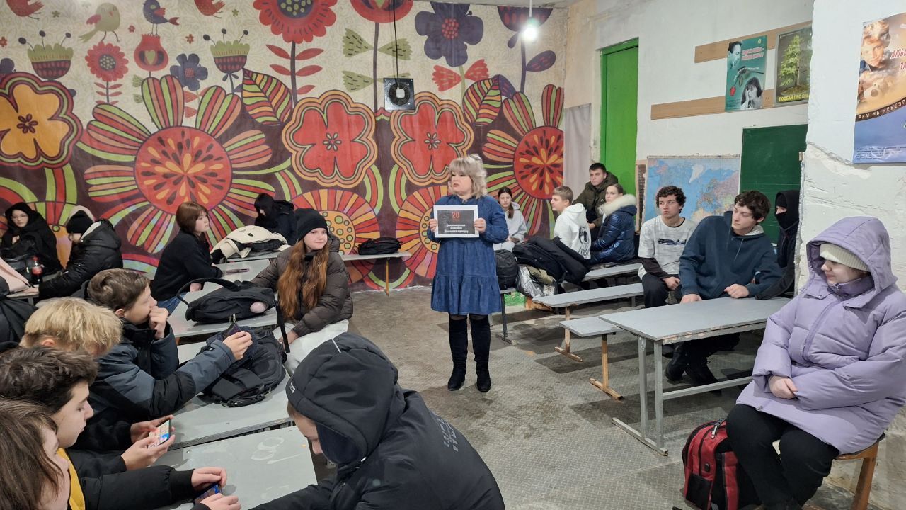 Решетилівські ліцеїсти вшанували незламність «кіборгів»