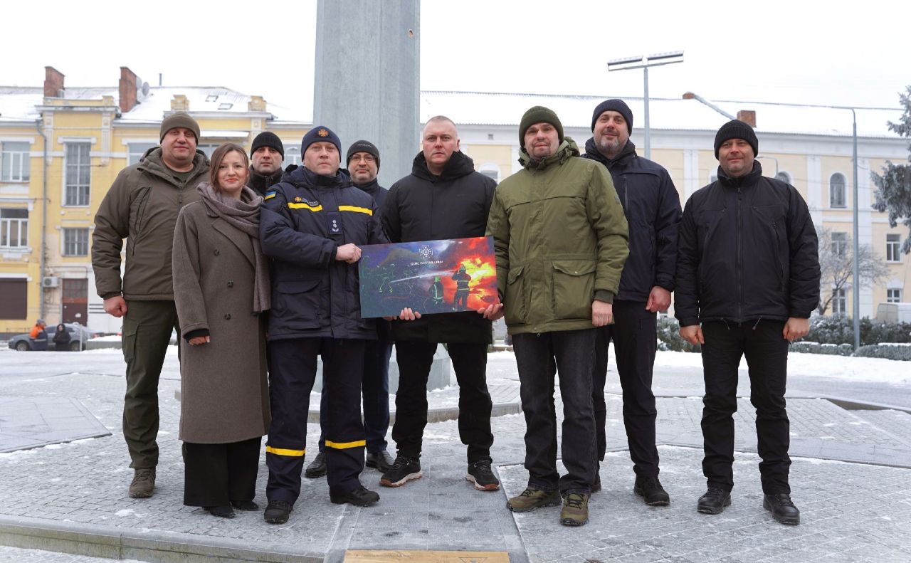 У Полтаві відкрили пам’ятний знак рятувальникам