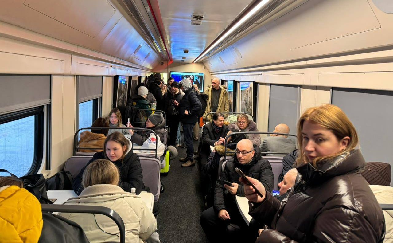 Укрзалізниця розгорнула перший пункт незламності у польському Холмі