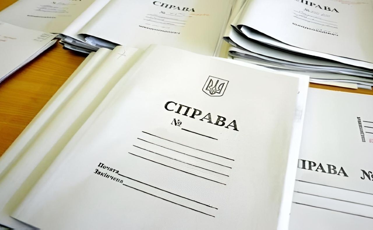 Справу поліцейського, який у Карлівці збив двох сестер, передали до суду