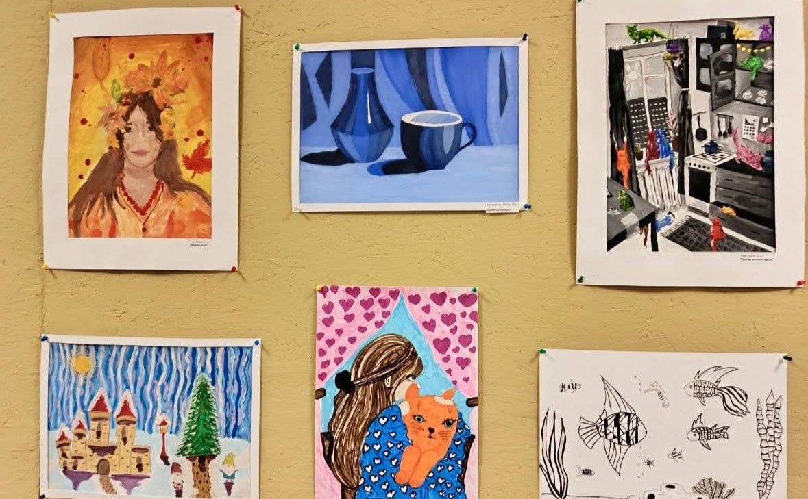 У Решетилівці відкрили виставку «Чарівна палітра»