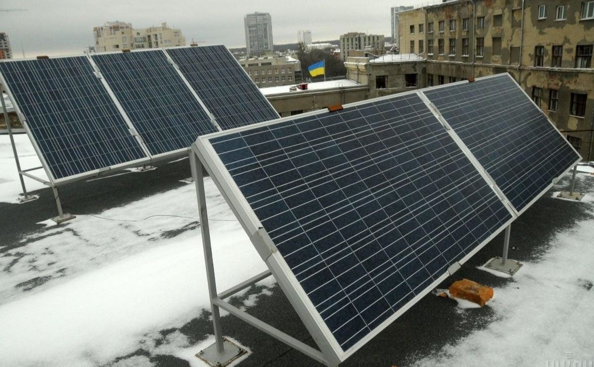В Україні спростили процедуру встановлення сонячних електростанцій на будівлях